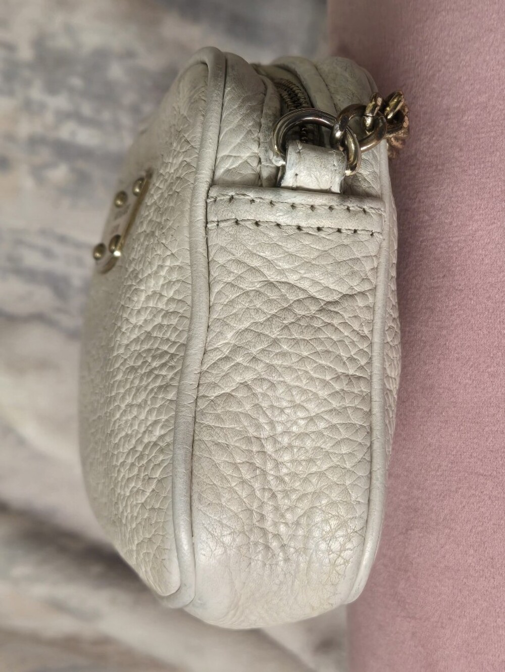 Mini Michael Kors Off White Pebbled Leather Crossbody Bag - Picture 7 of 13